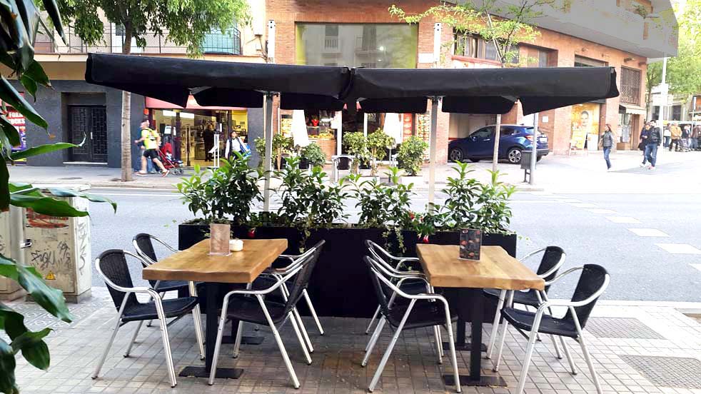 Terraça exterior al carrer Mallorca